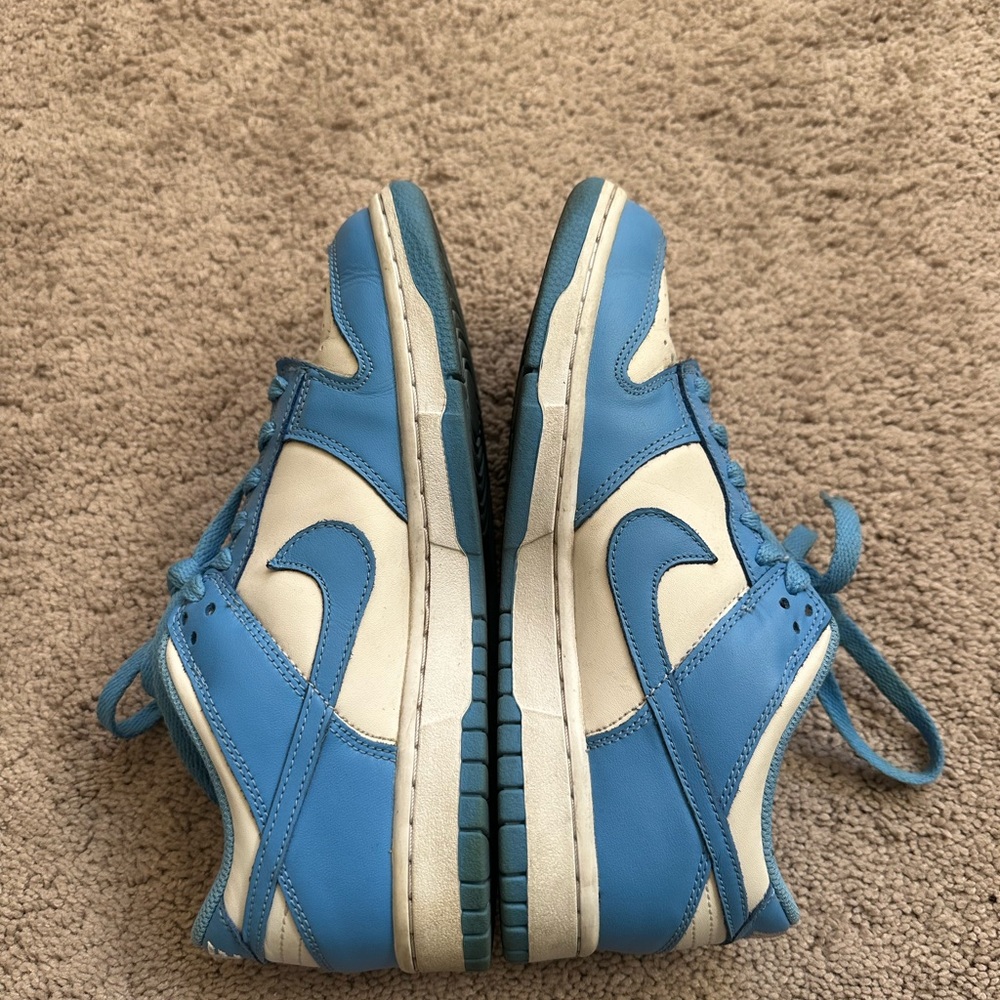 Nike dunk low “University Blue” women’s/youth